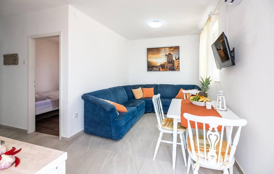 Apartments Dora Vantacici Eksteriør bilde