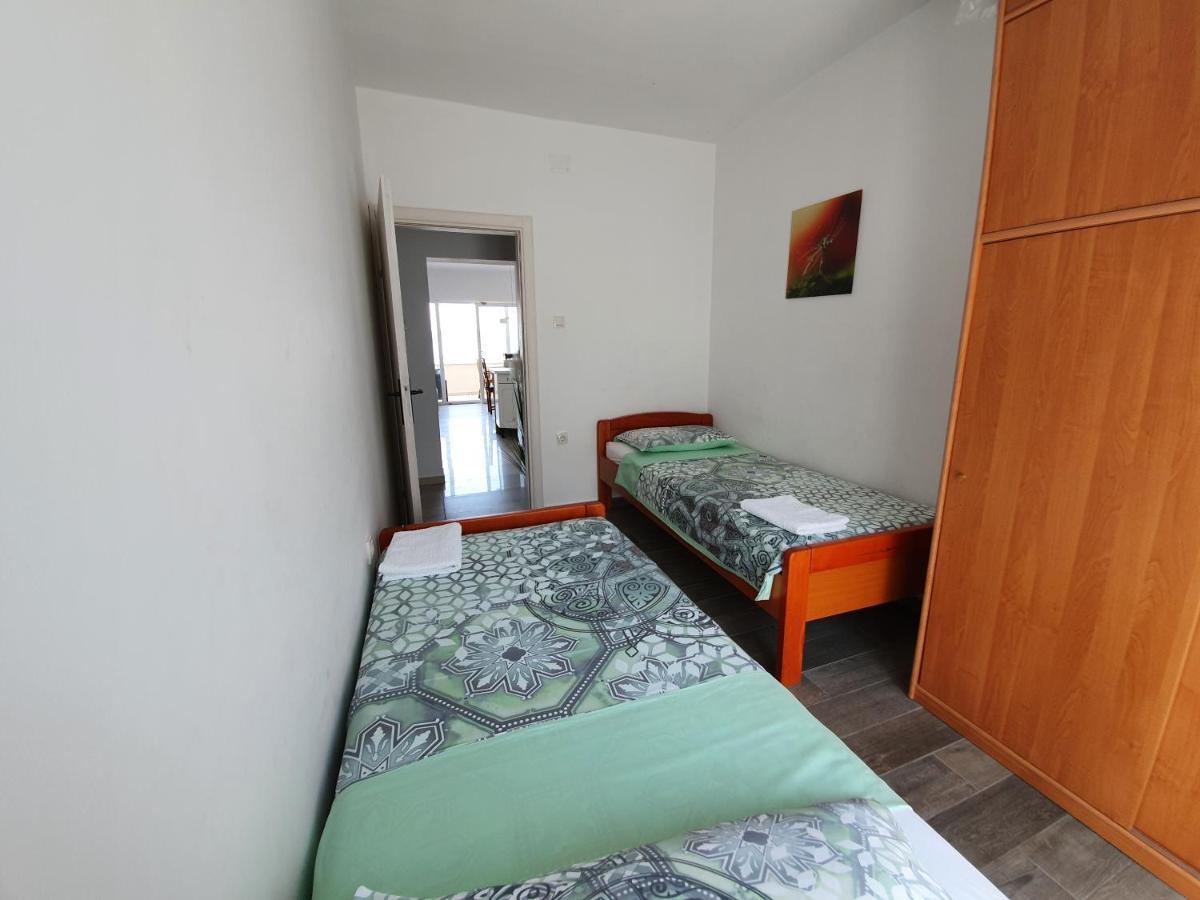 Apartments Dora Vantacici Eksteriør bilde